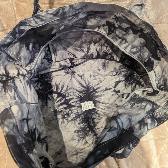 NWT Victoria's Secret PINK tote - Picture 4 of 4